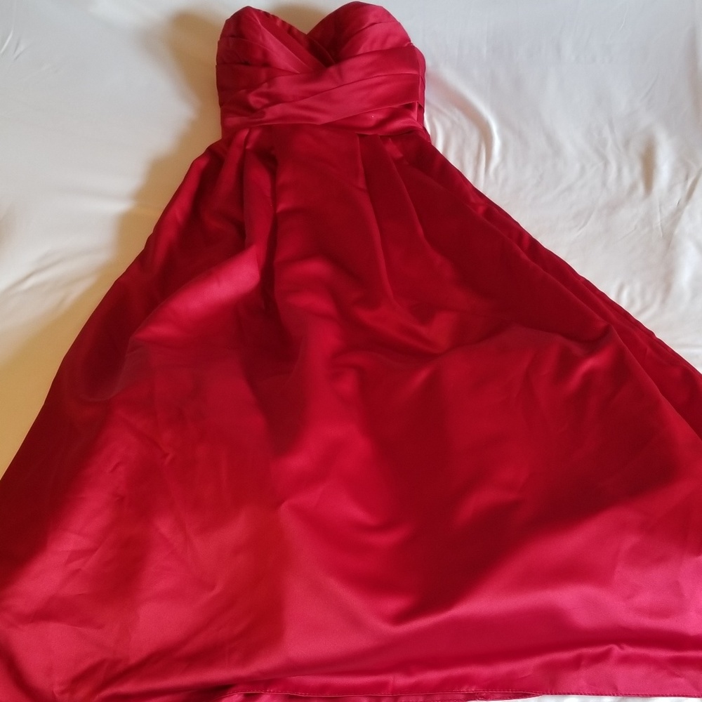 David's Bridal Strapless Red Ball Gown Size 8